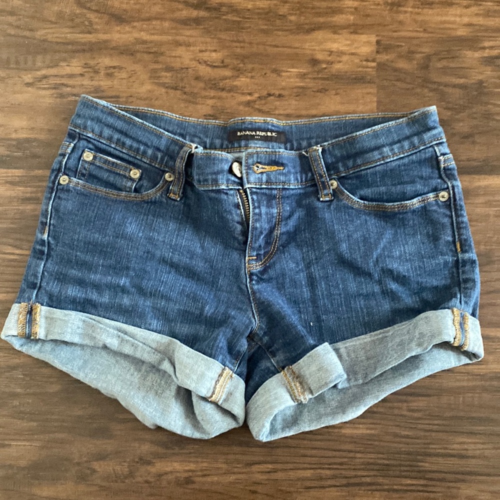 Banana republic size 2